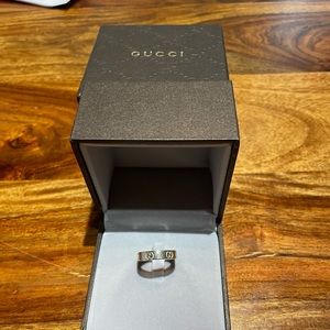 Gucci monogram white gold ring size 5